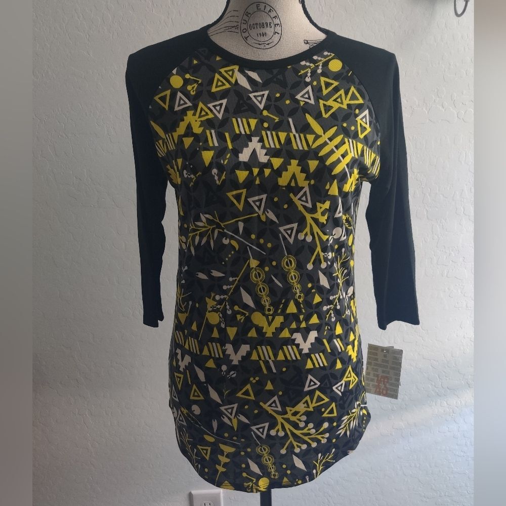 🆕 Black yellow & Gray Triangle Geometric pattern print LuLaRoe Randy XS T-shirt